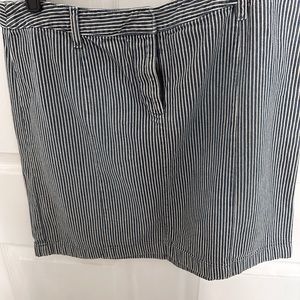 Navy and white Ann Taylor loft skirt, size 12
